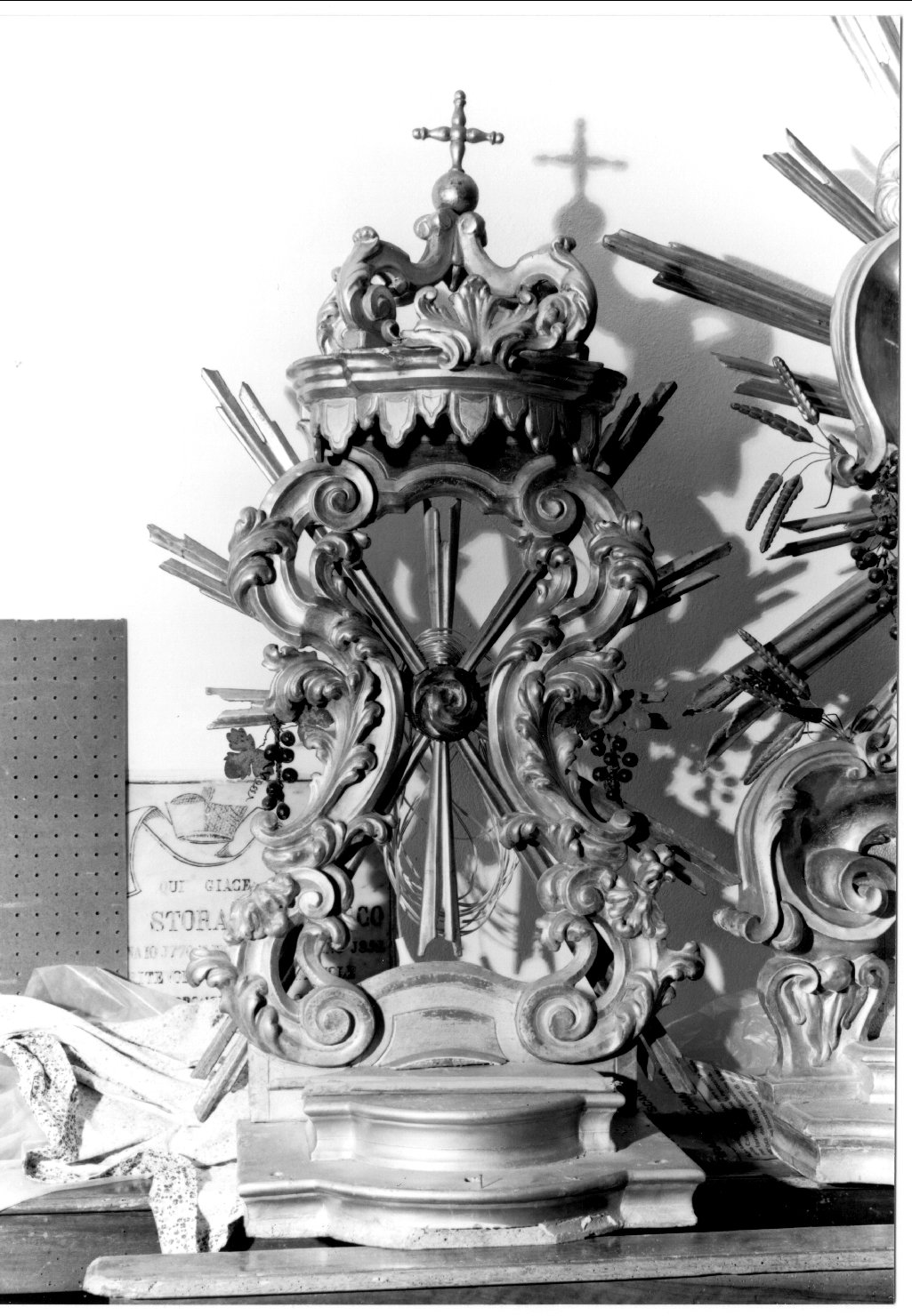 tronetto per esposizione eucaristica - manifattura emiliana (sec. XIX)