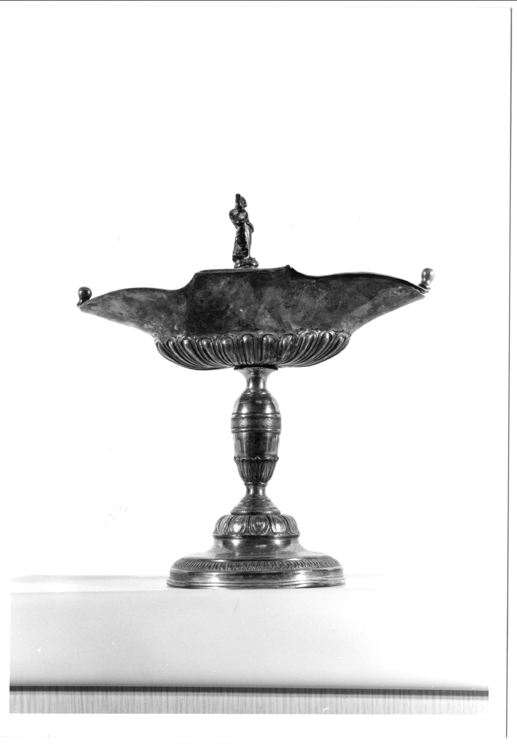 navicella portaincenso, elemento d'insieme - manifattura emiliana (seconda metà sec. XIX)