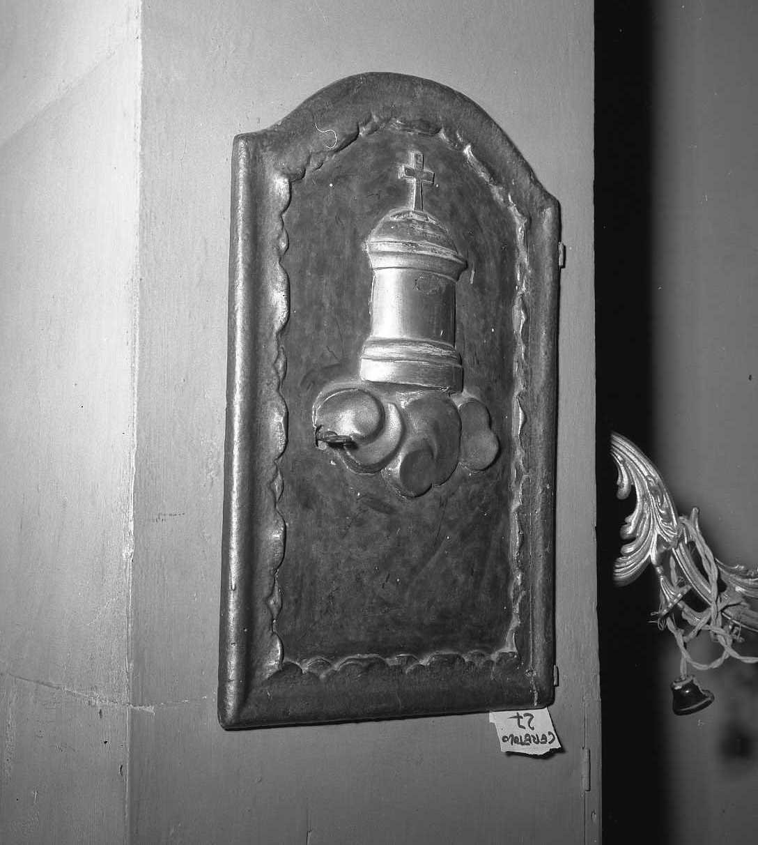 anta di armadietto per oli santi, serie - bottega emiliana (sec. XVIII)