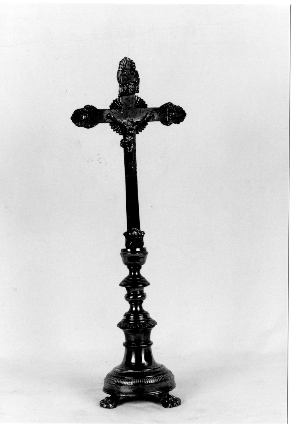 croce d'altare - manifattura ferrarese (secc. XVIII/ XIX)