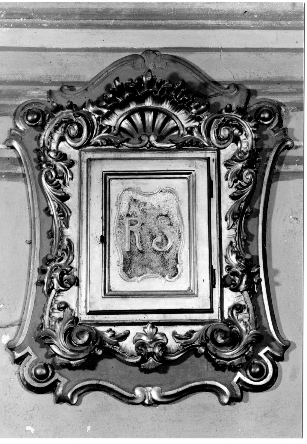 anta di armadietto per oli santi - manifattura ferrarese (sec. XVIII)