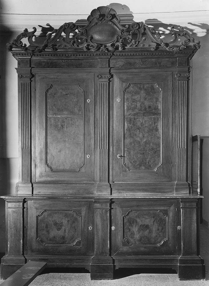 armadio da sacrestia - manifattura emiliana (sec. XVIII)