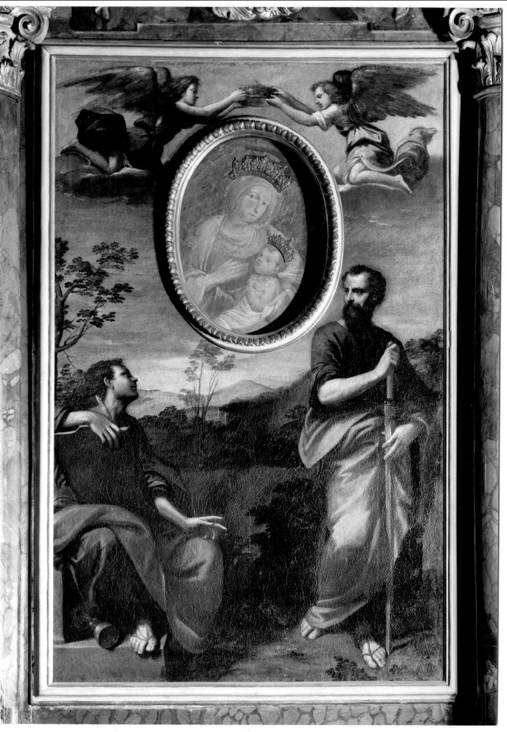 San Giovanni Evangelista, San Paolo, due angeli, Madonna con Bambino (dipinto) di Scarsella Sigismondo detto Mondino, Scarsella Ippolito detto Scarsellino (fine sec. XVI)