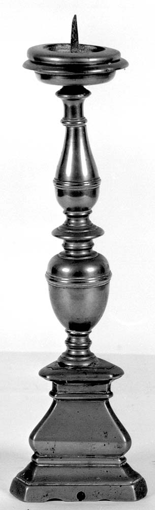 candeliere d'altare, insieme - bottega emiliana (seconda metà sec. XVII)