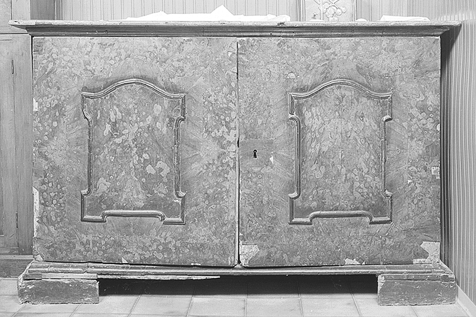 credenza - bottega emiliana (sec. XVIII)