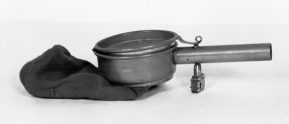 bussolotto per elemosine - bottega emiliana (inizio sec. XX)