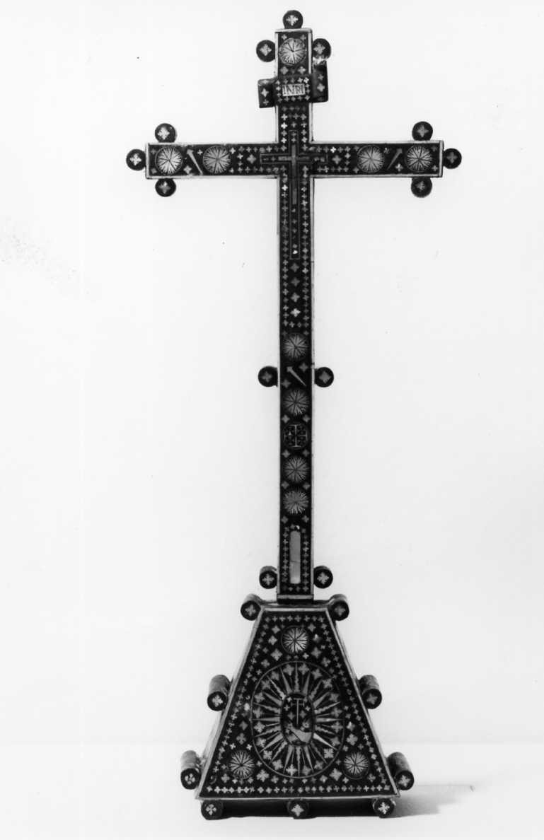 reliquiario - a croce - manifattura orientale (sec. XV)