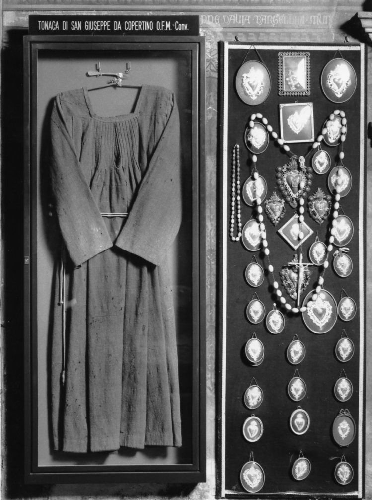 abito - produzione italiana (metà sec. XVII)