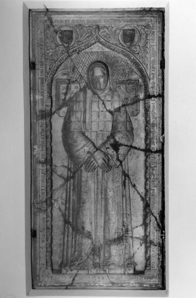 figura sdraiata di docente (lastra tombale) di Paolo di Buonaiuto (sec. XIV)