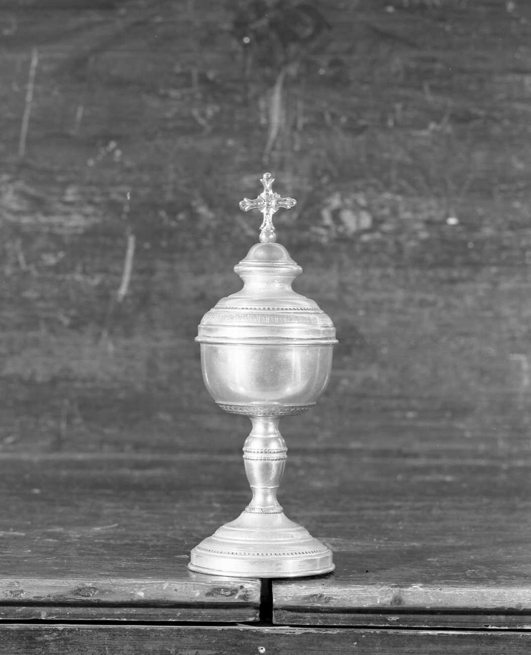 pisside - manifattura emiliana (inizio sec. XX)