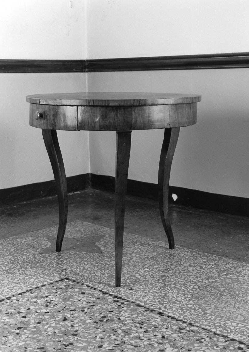 tavolino - bottega emiliana (prima metà sec. XIX)