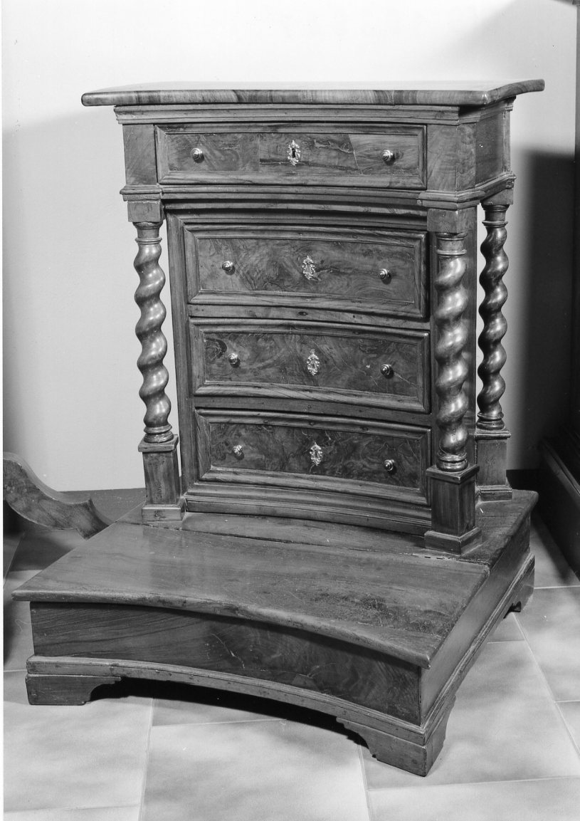 inginocchiatoio - ambito emiliano (prima metà sec. XVIII)