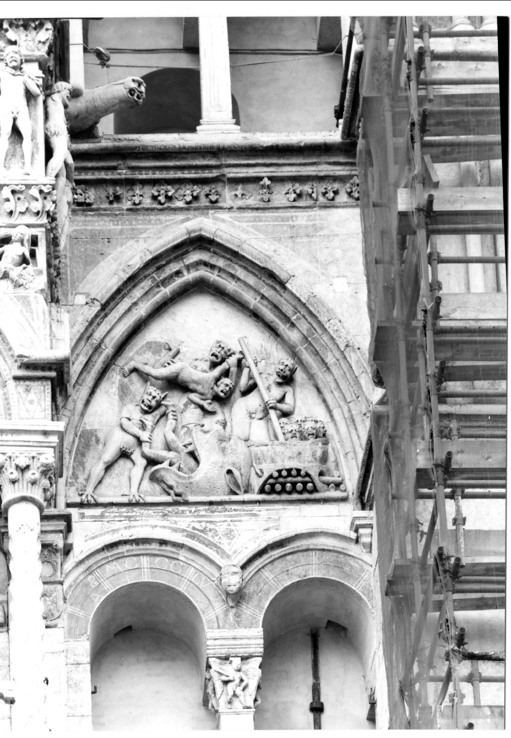 inferno (rilievo, elemento d'insieme) - ambito padano (metà sec. XIII)