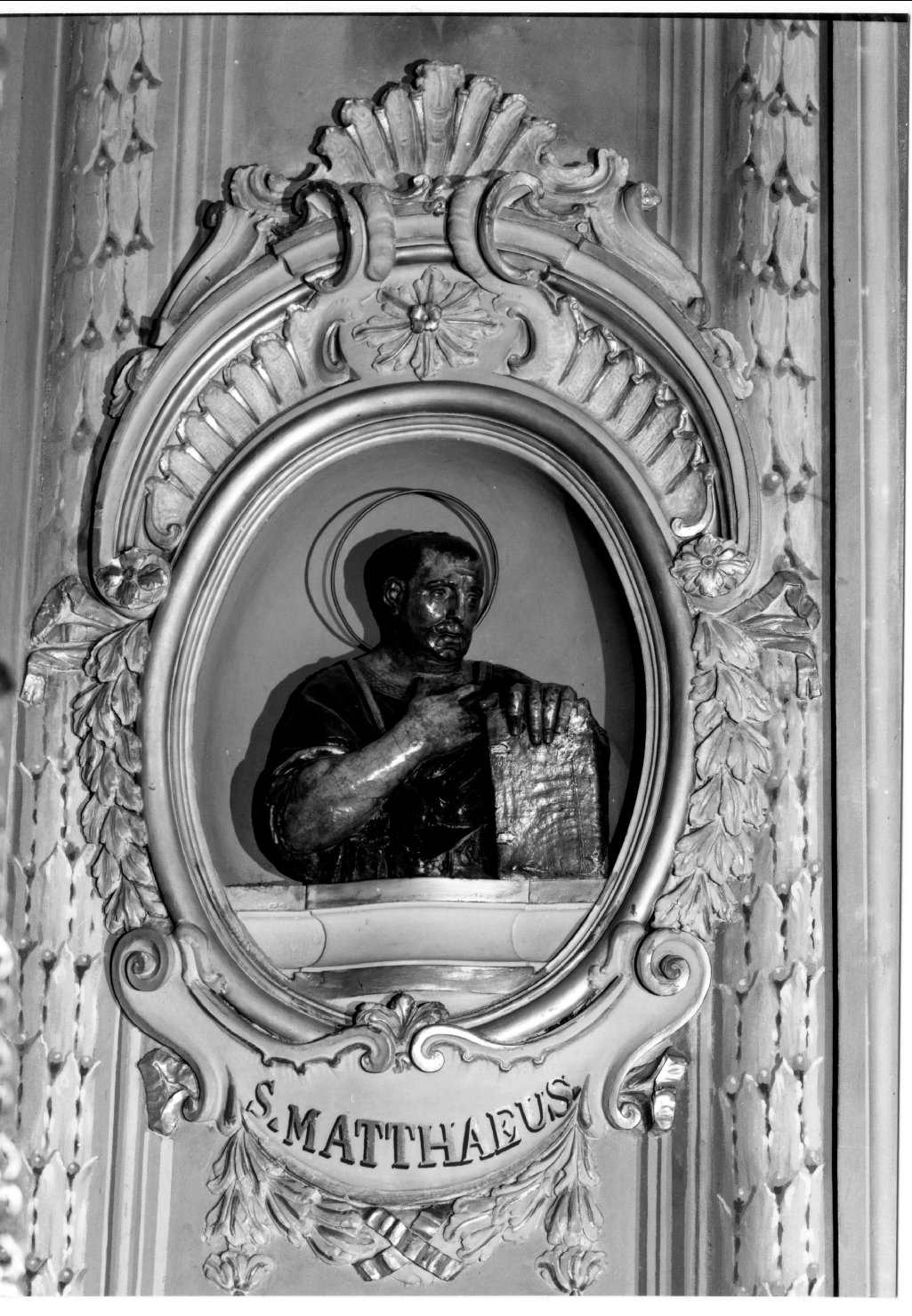 San Matteo Evangelista (busto, elemento d'insieme) di Lombardi Alfonso, Ghedini Giuseppe Antonio (attribuito) (primo quarto sec. XVI)