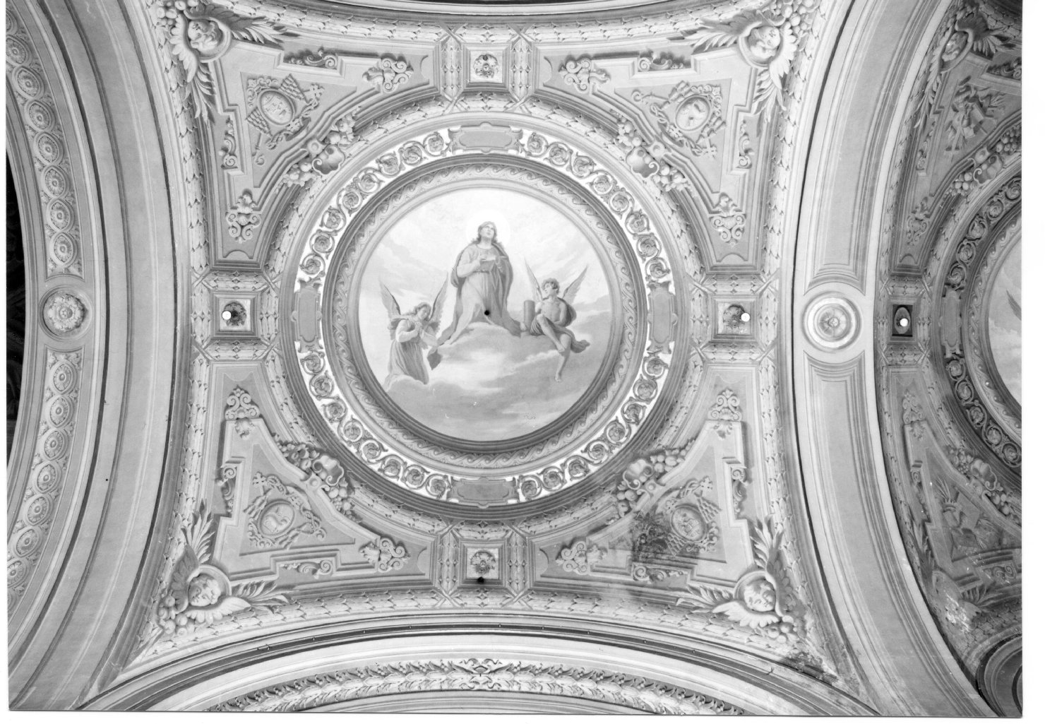 Madonna in gloria (dipinto, complesso decorativo) di Monti Virginio (e aiuti) (fine sec. XIX)