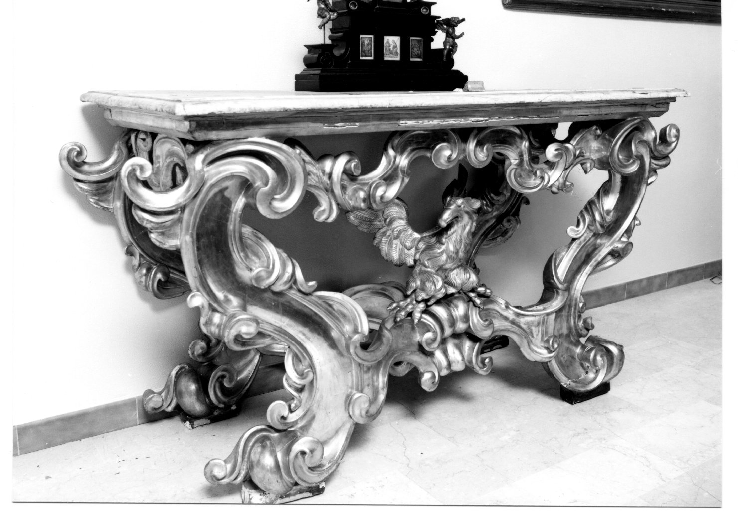 console - manifattura ferrarese (secc. XVII/ XVIII)