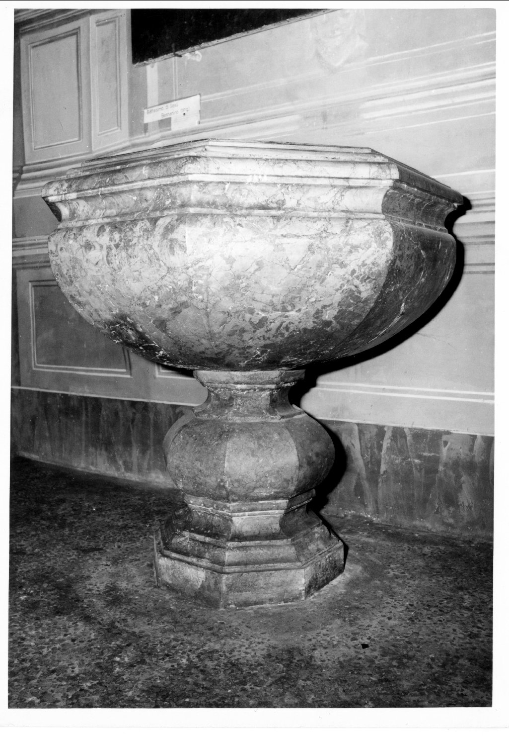 fonte battesimale - ambito ferrarese (inizio sec. XVII)