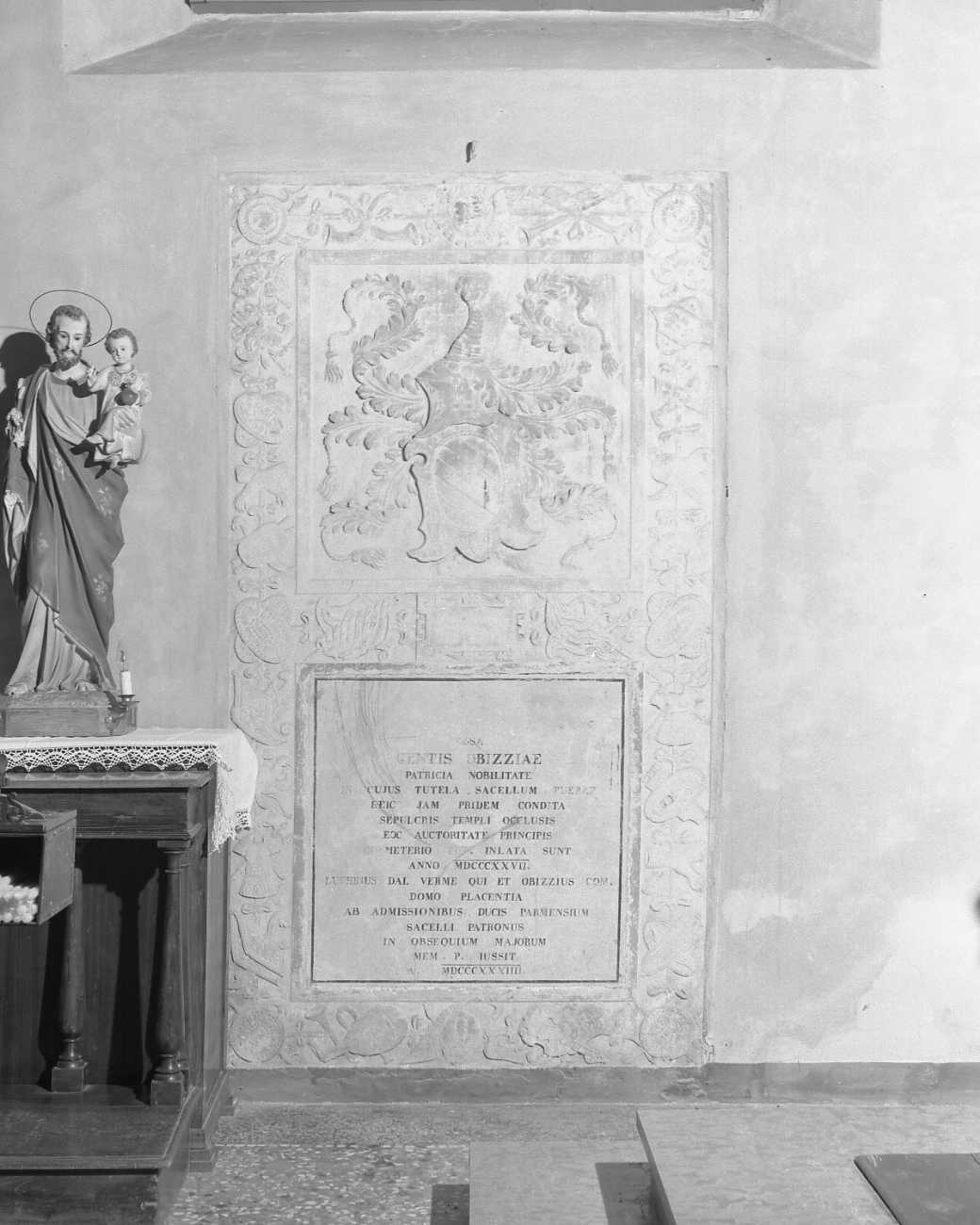 lapide tombale - manifattura ferrarese (seconda metà sec. XVI)