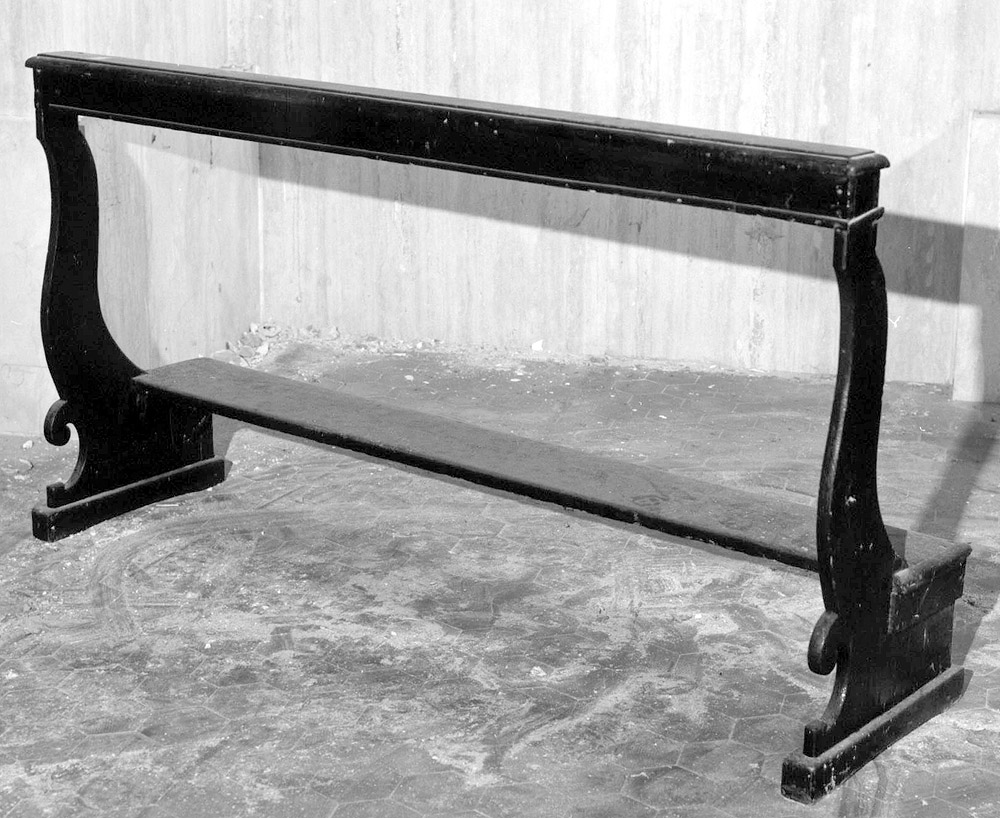 inginocchiatoio - produzione emiliana (prima metà sec. XIX)