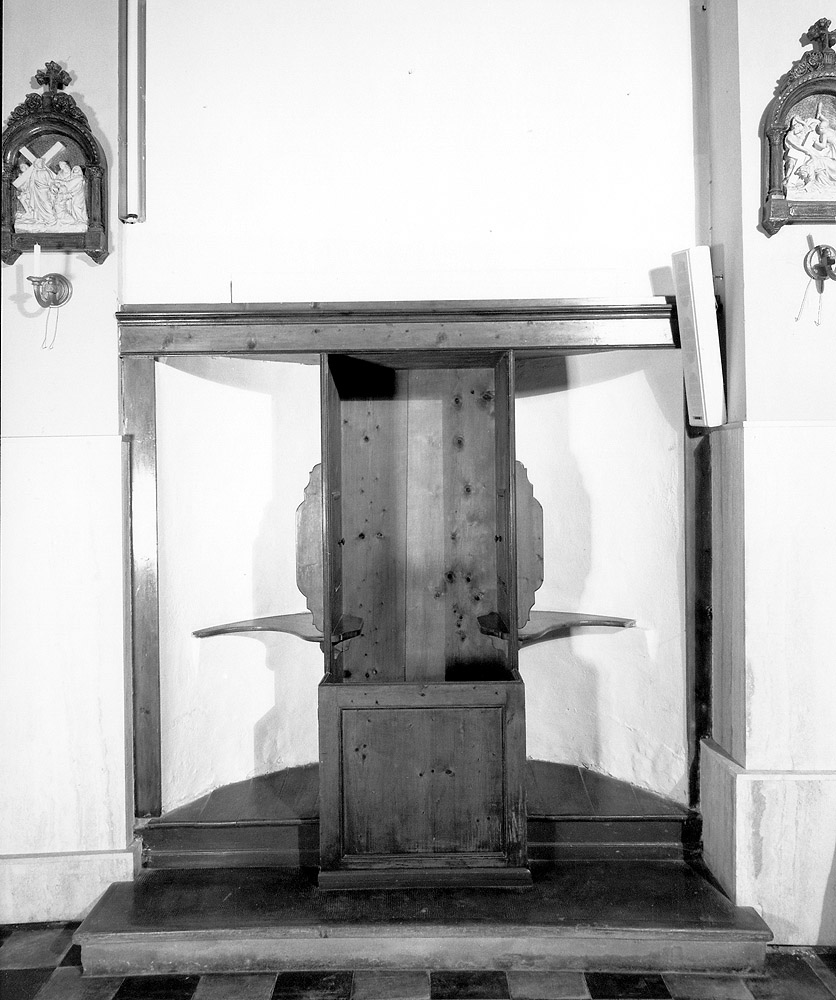 confessionale, serie - manifattura bolognese (primo quarto sec. XX)