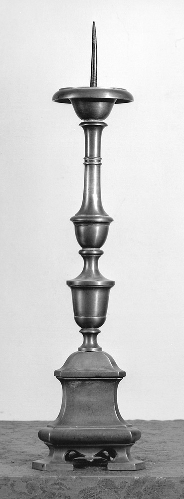 candeliere, serie - manifattura emiliana (sec. XVII)