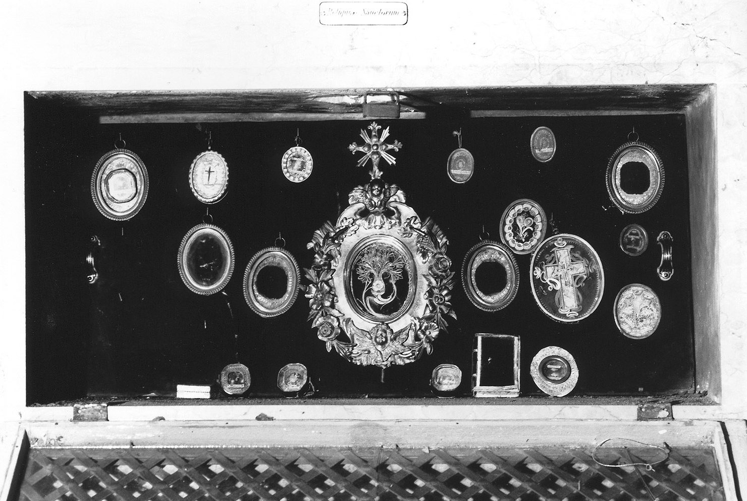 reliquiario - a tabella - manifattura bolognese (sec. XIX)