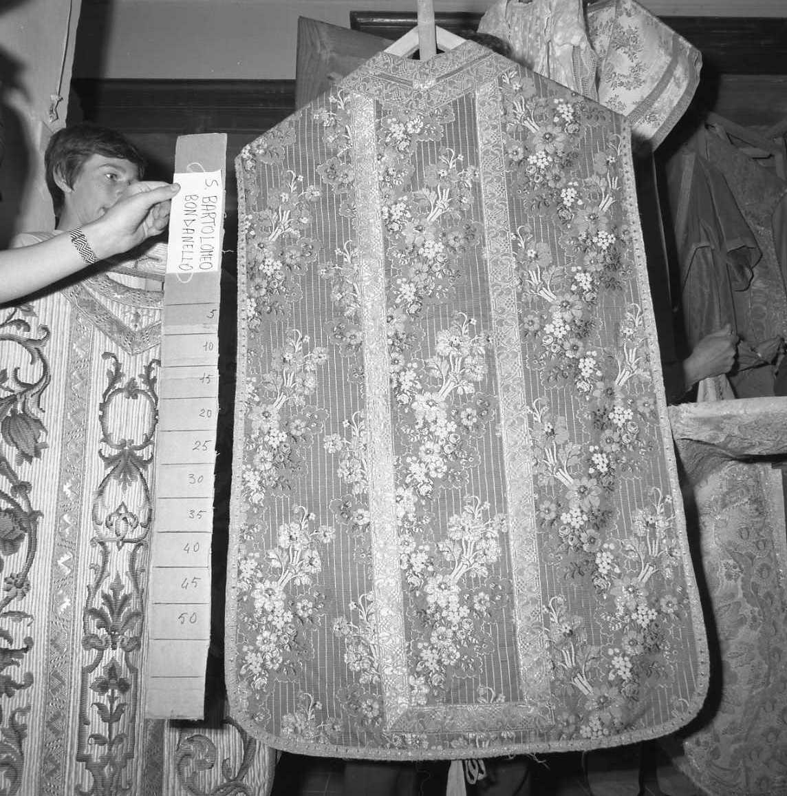 paramento liturgico - manifattura emiliana (sec. XVIII)