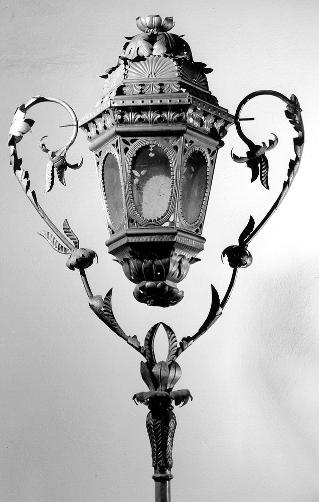 lanterna processionale, serie - manifattura bolognese (sec. XIX)