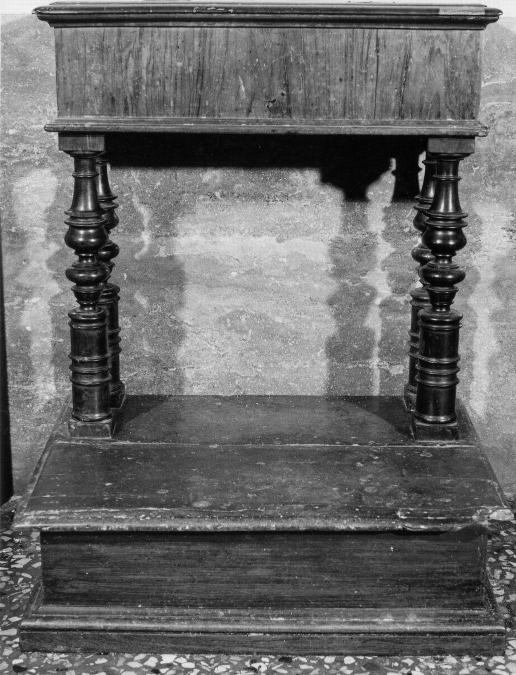 inginocchiatoio - manifattura emiliana (sec. XVIII)