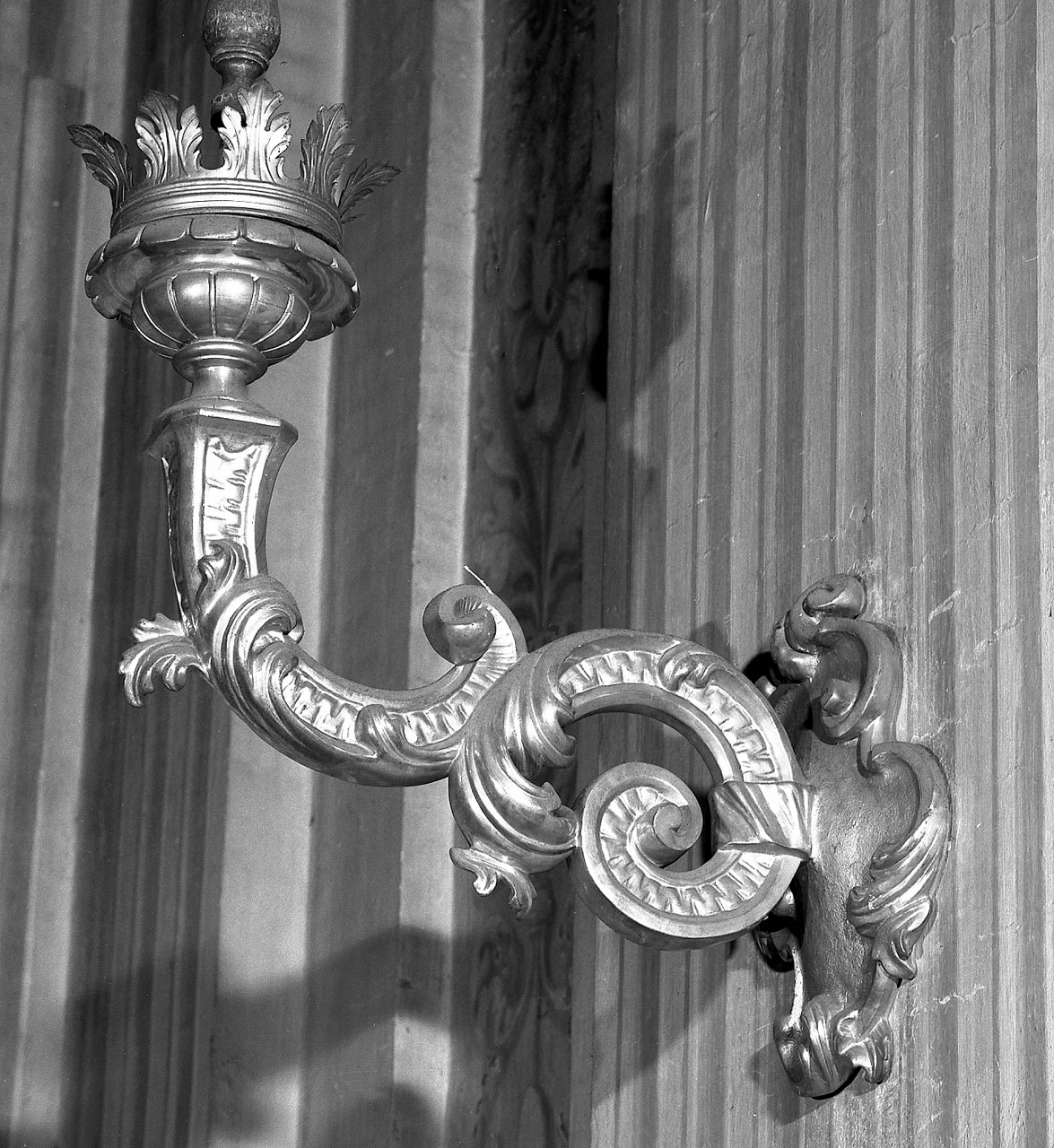 candeliere da parete, coppia - bottega emiliana (sec. XVIII)