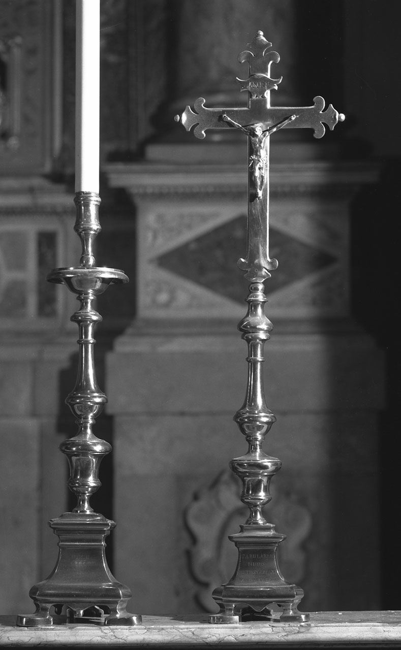 candeliere d'altare, serie - bottega bolognese (metà sec. XVIII)