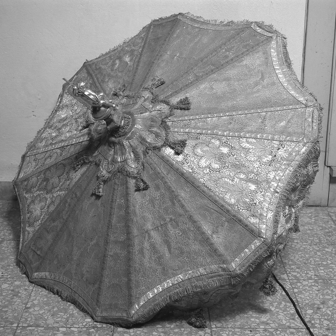 ombrellino processionale - bottega romana (sec. XVIII)