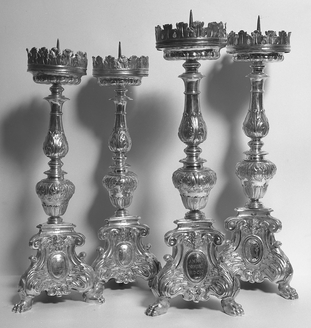 candeliere d'altare, insieme - bottega emiliana (sec. XVII)