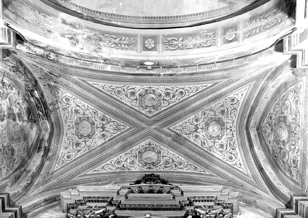 finti stucchi con grottesche; simboli mariani a monocromo; Santo Martire e San Pio X (decorazione pittorica) - manifattura emiliana (ultimo quarto sec. XIX)