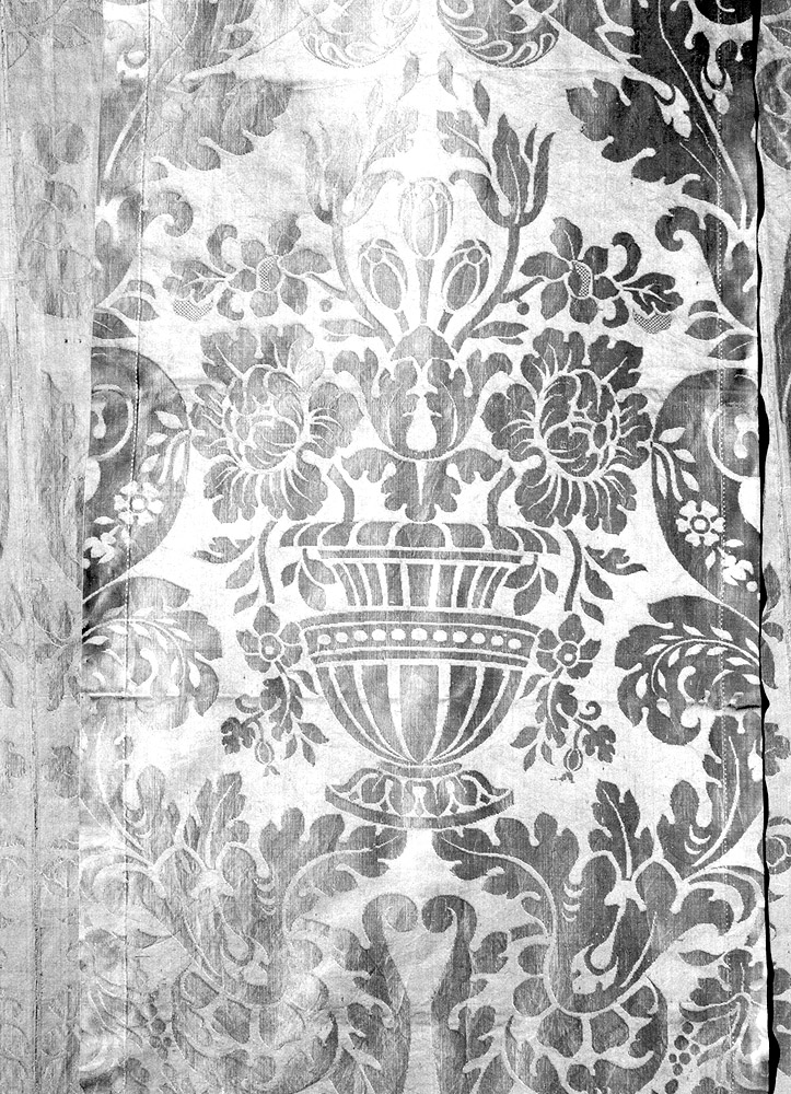 parato da chiesa, insieme - manifattura emiliana (?) (secc. XVIII/ XIX)