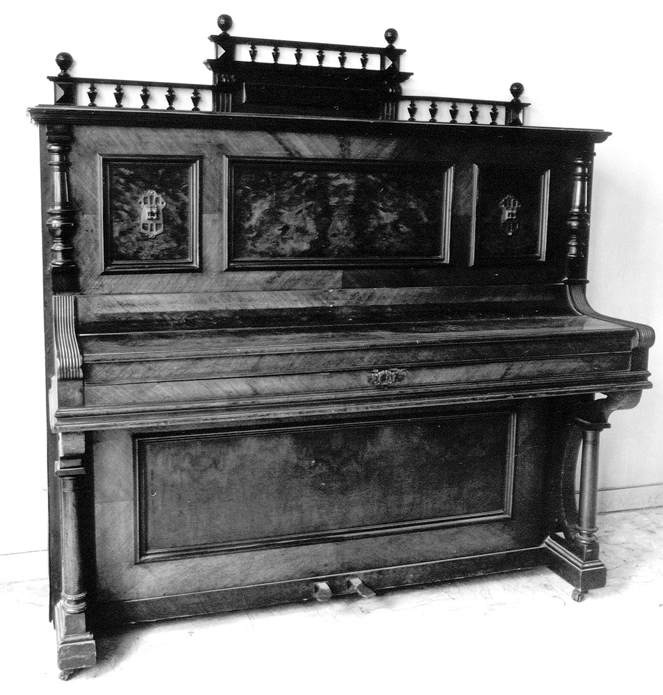 pianoforte - produzione austriaca (inizio sec. XX)