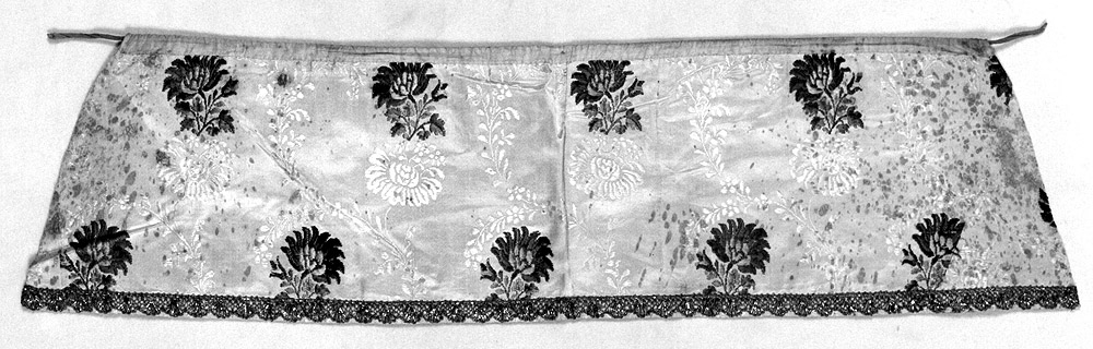 conopeo di tabernacolo - manifattura italiana (?) (sec. XIX)