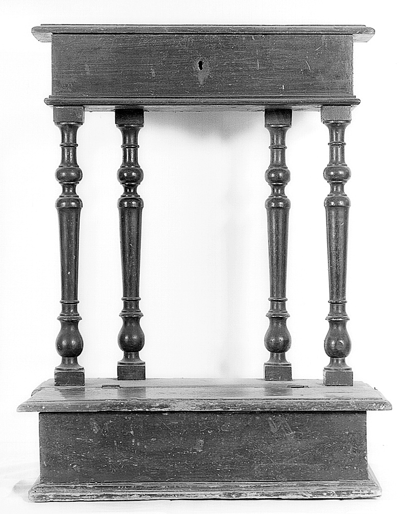 inginocchiatoio - manifattura emiliana (seconda metà sec. XVII)