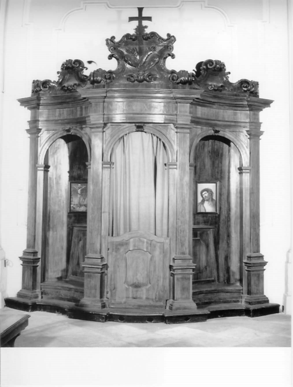 confessionale - bottega ferrarese (sec. XVIII)