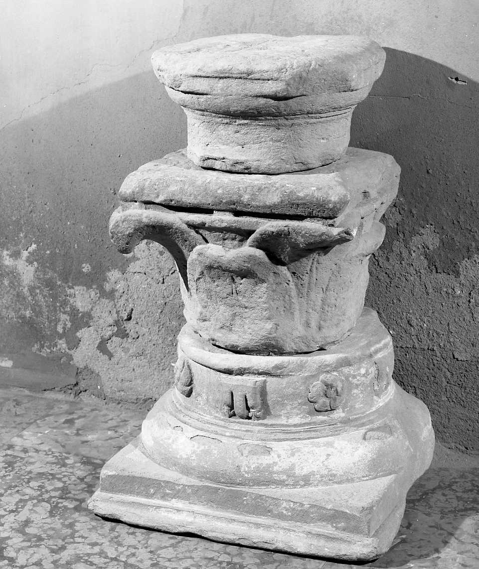 capitello di colonna - bottega italiana (sec. XII)