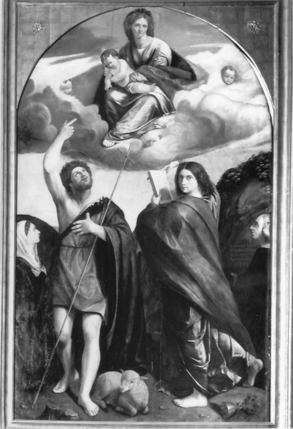 Madonna con Bambino, San Giovanni Evangelista, San Giovanni Battista e i due donatori (dipinto) di Cappellini Gabriele detto Calzolaretto (sec. XVI)