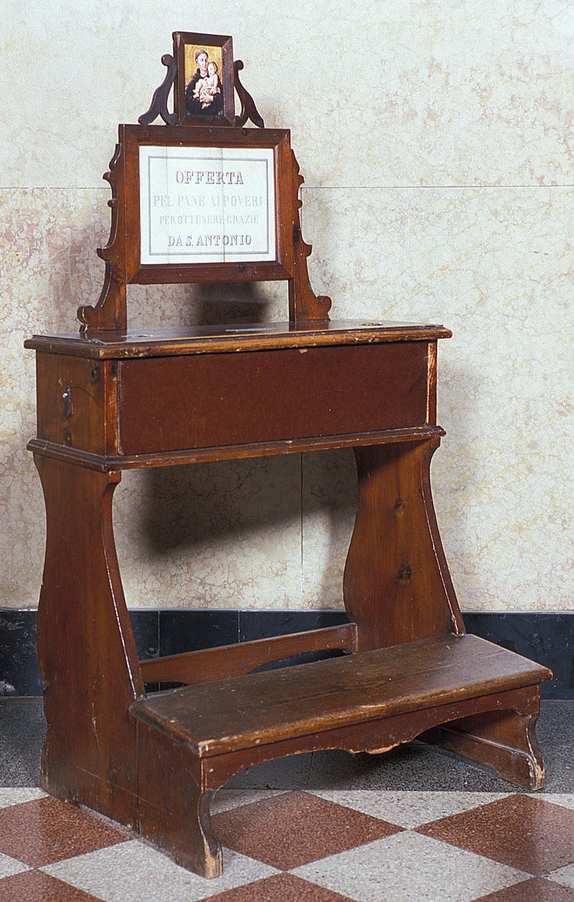 inginocchiatoio - ambito ferrarese (secondo quarto sec. XX)