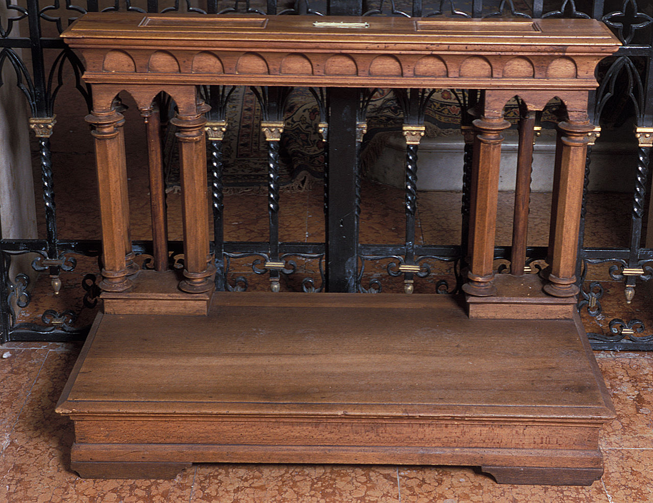 inginocchiatoio, serie - ambito ferrarese (secondo quarto sec. XX)