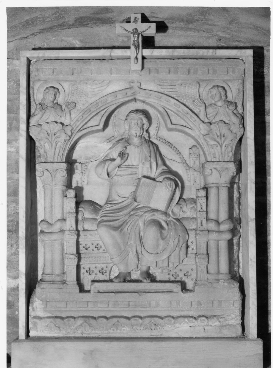 Cristo in trono (rilievo) - ambito emiliano (metà sec. XIV)