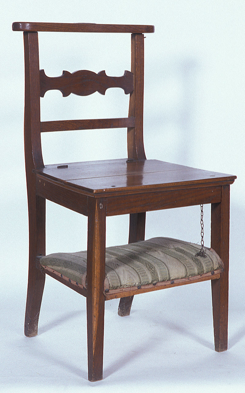 sedia con inginocchiatoio - bottega ferrarese (seconda metà sec. XIX)