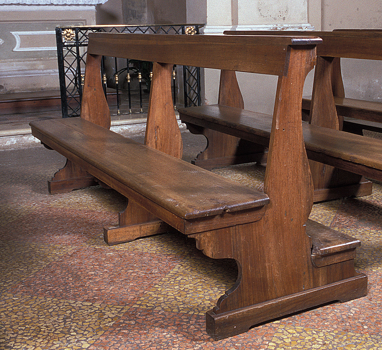 banco da chiesa, serie - bottega ferrarese (seconda metà sec. XIX)