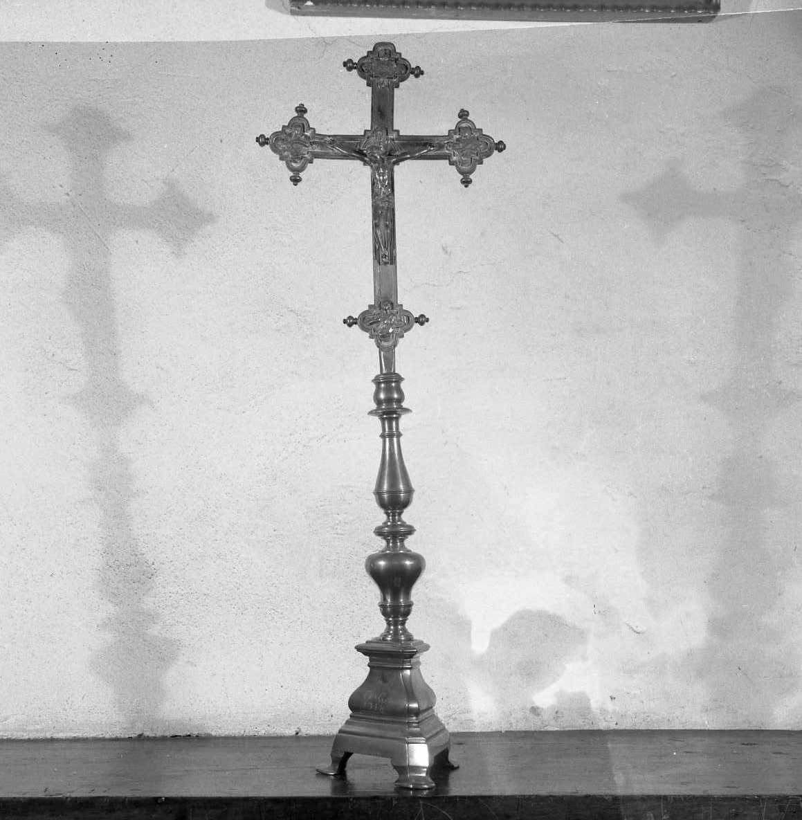 croce d'altare - bottega bolognese (sec. XVIII, sec. XIX)