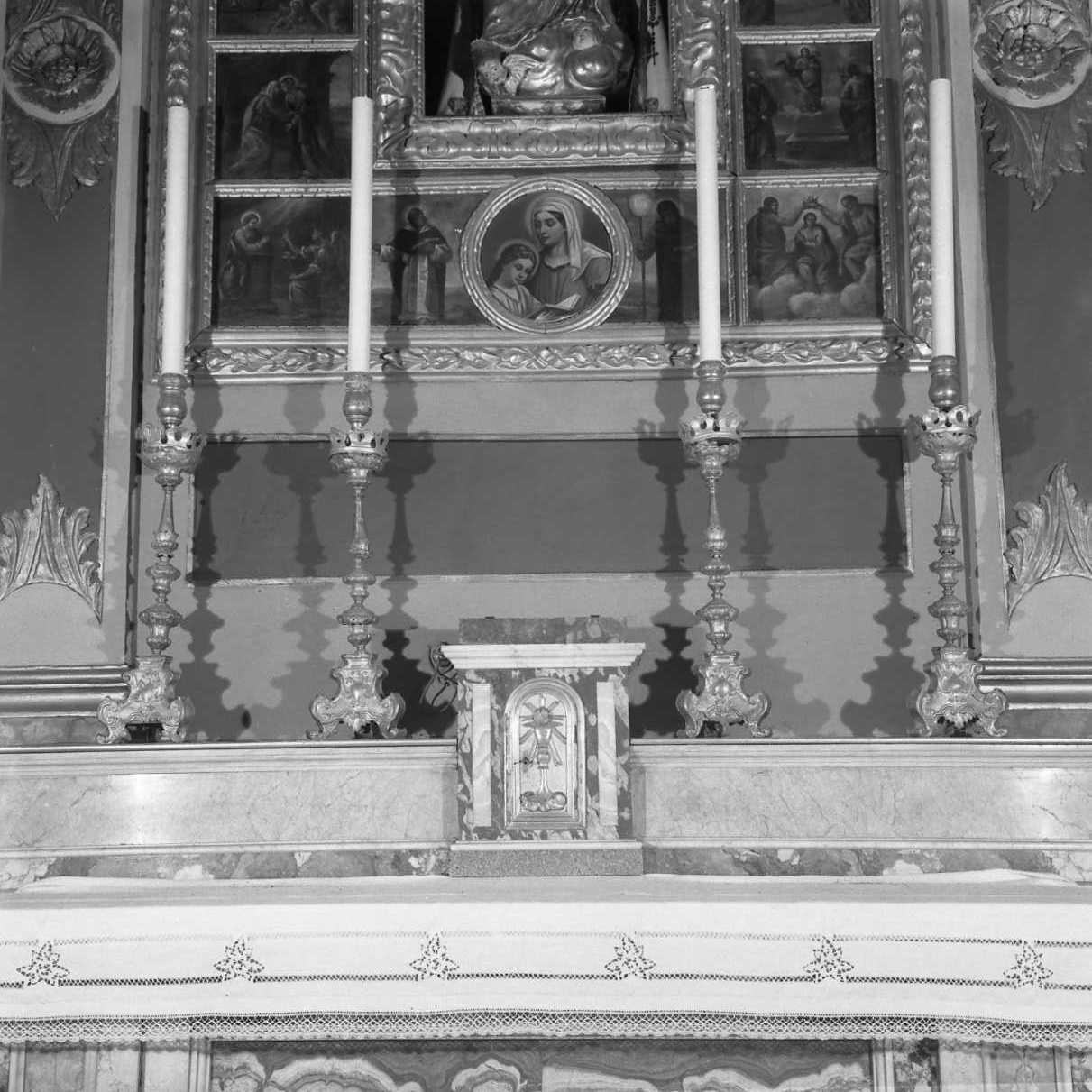 candeliere da chiesa, serie - bottega bolognese (metà sec. XVIII)