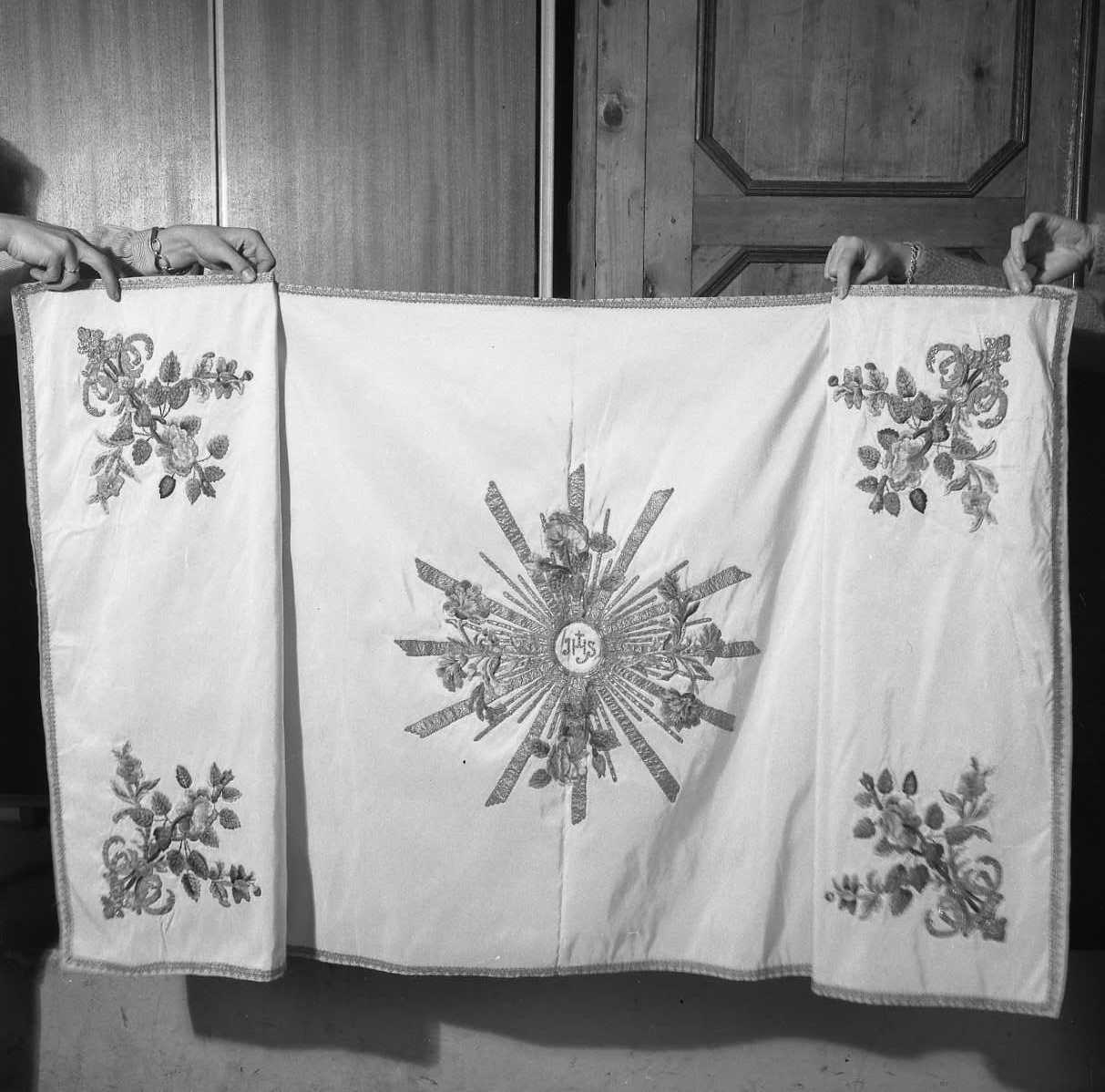 velo omerale - manifattura bolognese (prima metà sec. XVIII)