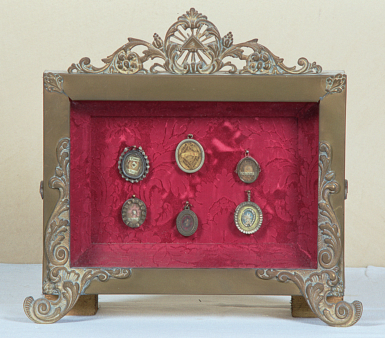 reliquiario - a tabella - manifattura italiana (sec. XX)